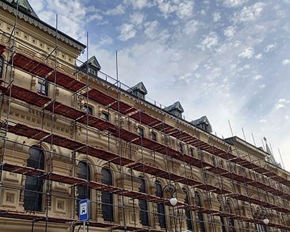 ГОСТы на строительные леса: основные требования к нагрузкам, ограждениям и сборке — полезное для проектировщиков и технадзора